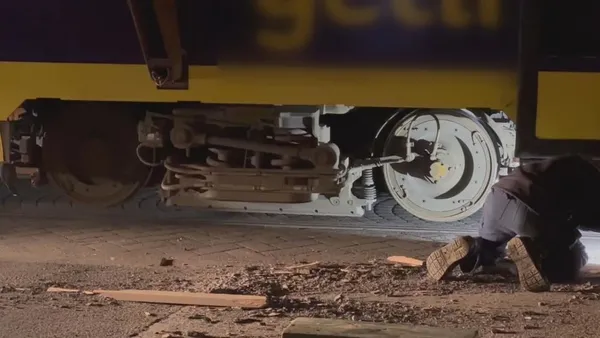 1684552989965.jpeg Kabataş-Bağcılar tramvayı raydan çıktı-2