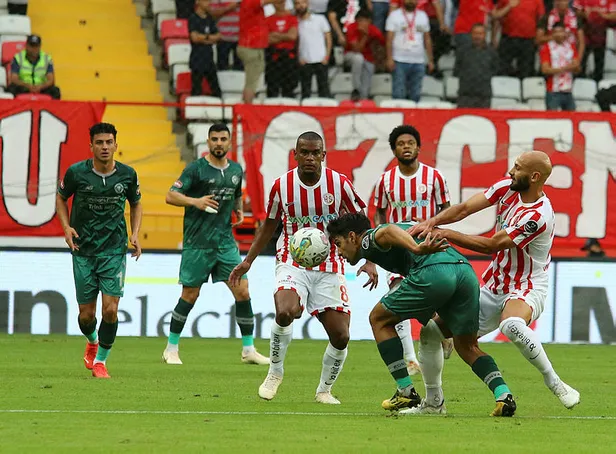 antalyaspor-sahasinda-agirladigi-konyaspor-ile-1-1-berabere-kaldi-1665246183603.jpg Antalyaspor sahasında ağırladığı Konyaspor ile 1-1 berabere kaldı-2