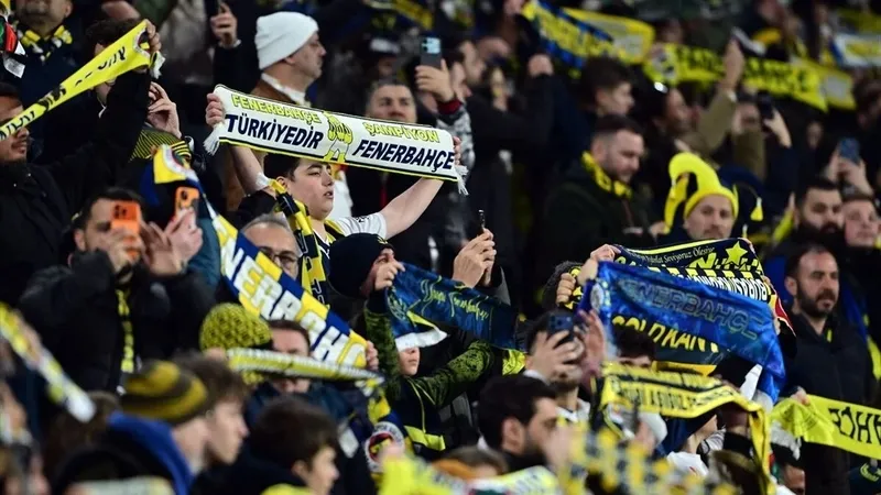fenerbahce-tribunleri-gaziantep-fk-macinda-bos-kaldi-1773768112169.jpeg Fenerbahçe tribünleri Gaziantep FK maçında boş kaldı-3