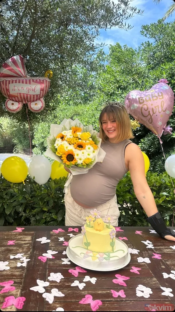 Çiçeği burnunda Anne Gizem Karaca’nın kızı Leyla Yaz ile pazar selfiesi beğeni topladı - 2