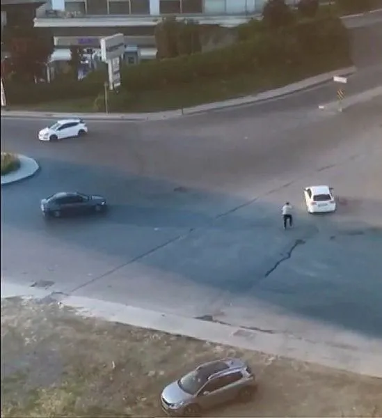 Bağcılar'da bayram günü silahlar konuştu: O görüntüler kamerada-2