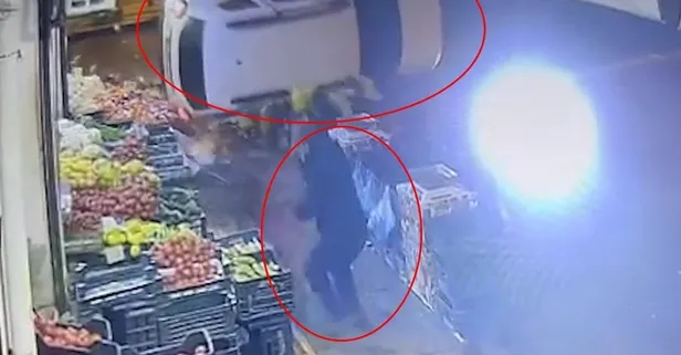 İki araç çarpıştı otomobil manava girdi! Bir vatandaş ölümden son anda kurtuldu