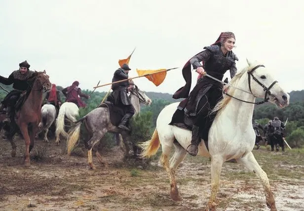 eylul-su-sapan-ve-erkek-arkadasi-isini-yapan-gazetecilere-hakaretler-yagdirip-tehdit-etti-1678390261399.jpeg Eylül Su Sapan ve erkek arkadaşı işini yapan gazetecilere hakaretler yağdırıp tehdit etti-11