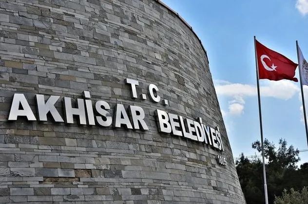 CHP'li Akhisar Belediyesi AK Partili yönetimi suçlayayım derken kendi israfını açığa vurdu!