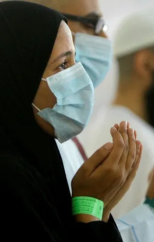 Son dakika: Suudi Arabistan, vatandaşları için Umre ziyareti askıya alındı