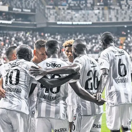 Kartal sahne alıyor