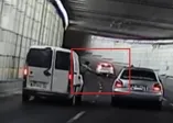 İzmir'de skandal görüntü! Trafikte içki şişesi tokuşturma anları kamerada