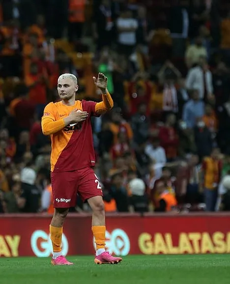 ingiltereden-nelsson-iddiasi-galatasarayin-yildizi-wolvesa-1661440197628.jpg İngiltere'den Nelsson iddiası! Galatasaray'ın yıldızı Wolves'a-5