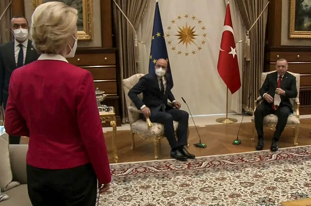 Protokol krizindeki gerçeği Avrupa medyası gördü! Charles Michel ve Ursula von der Leyen’in ego çatışması! Asıl mağdur Türkler!
