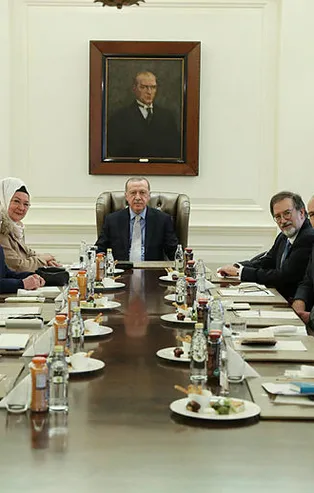 Başkan Erdoğan'dan yeni görev dağılımı