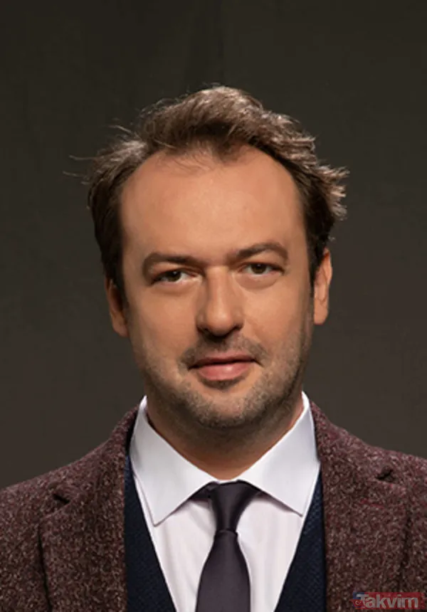 Hekimoğlu Dizisinin Oyuncularından Okan Yalabık'ın Herkesten Sakladığı Sevgilisi Ortaya Çıktı. İşte Başta Okan Yalabık Olmak Üzere Ünlülerin Eşleri Ve...