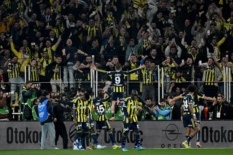 kadikoyde-derbi-zaferi-ve-sosyal-medya-duellosu-fenerbahceden-besiktasa-game-over-1775442637270.jpeg Kadıköy'de derbi zaferi ve sosyal medya düellosu: Fenerbahçe'den Beşiktaş'a game over-1