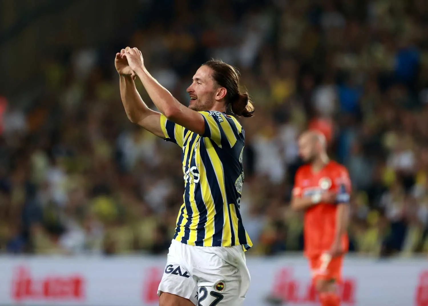 İtalyanlar duyurdu: Fenerbahçe'ye yıldız golcü! En Nesyri beklenirken... - 15