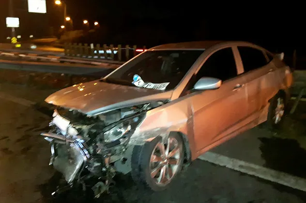 TEM girişinde feci kaza! İki araç birbirine girdi