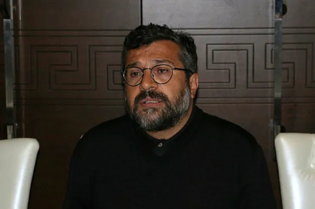 Oda TV’nin sahibi ve Sözcü Gazetesi yazarı Soner Yalçın’ın kaçak kalesini denetlemek isteyen bakanlık ekipleri eve alınmadı