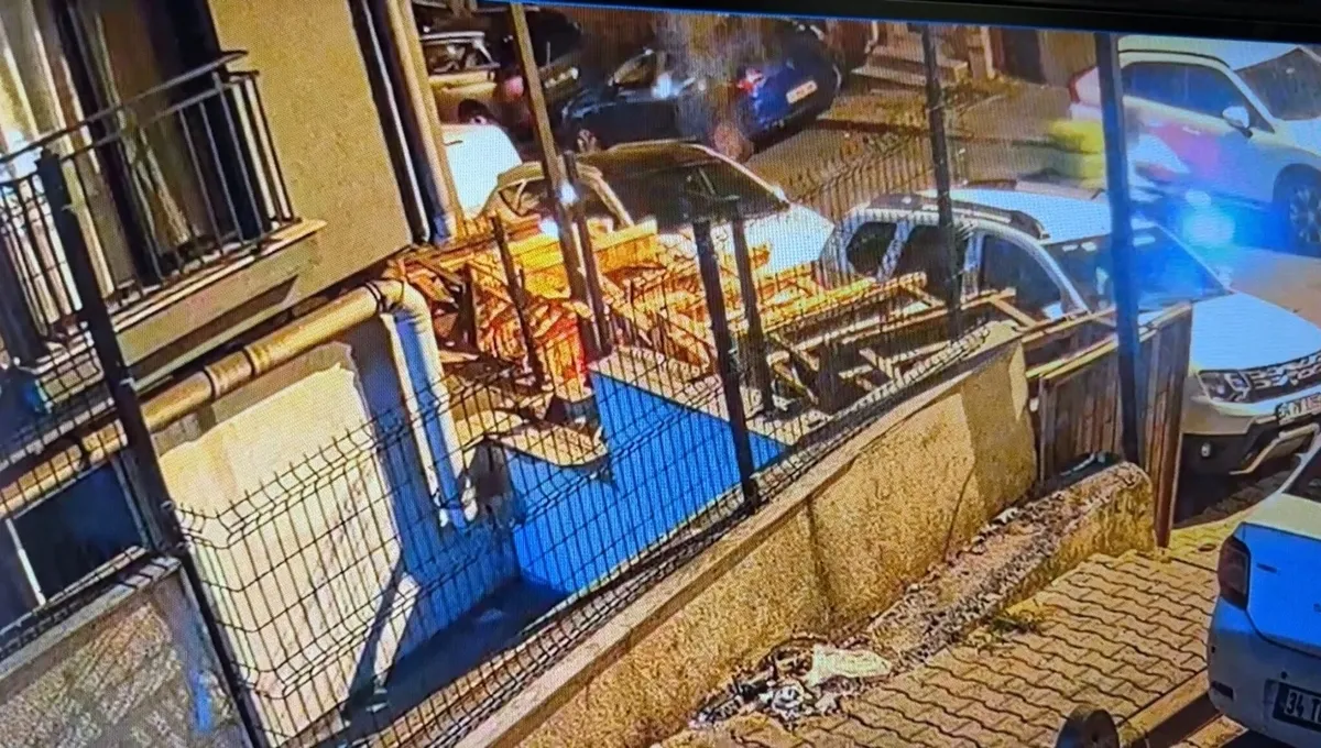1788336284908.jpeg Kağıthane'de rezidansta Nisa Nur Oğul'un şüpheli ölümü: 14'üncü kattan düştüğü anlar kameraya yansıdı-6