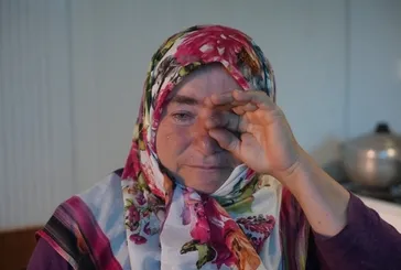 Yangında evleri kül oldu, yeni ev için ödedikleri 500 bin lirayı alamayan aile 1,5 yıldır konteynerde yaşam mücadelesi veriyor