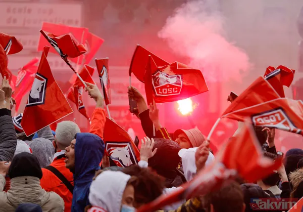 Şampiyon Lille'in kupası Bizim Çocukların elinde: Törende "Kral Burak Yılmaz" tezahüratları - 15