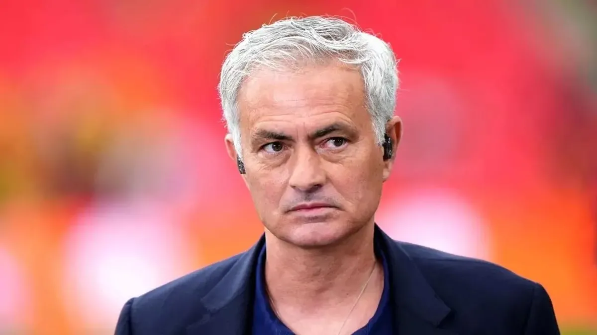 Ameliyat olmaya gitti! Jose Mourinho İstanbul'dan ayrıldı