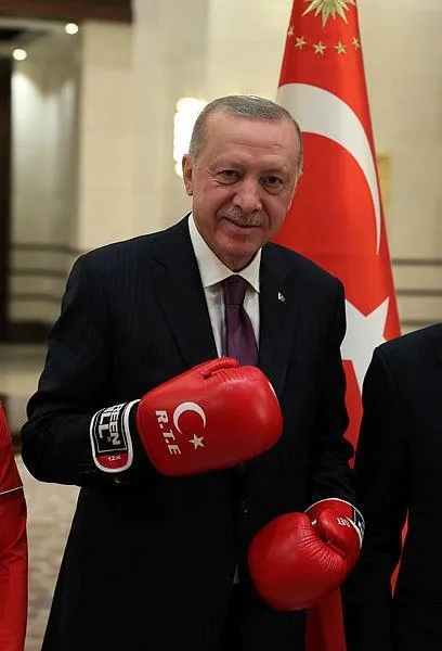 son-dakika-olimpiyat-gururlari-kulliyede-baskan-recep-tayyip-erdogandan-onemli-aciklamalar-1629747016914.jpeg Son dakika: Olimpiyat gururları Külliye'de! Başkan Recep Tayyip Erdoğan'dan önemli açıklamalar-5