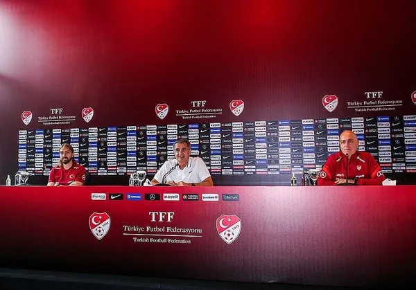 Şenol Güneş'ten birlik ve beraberlik mesajı! "Bu Milli Takım hepimizin takımı"-1