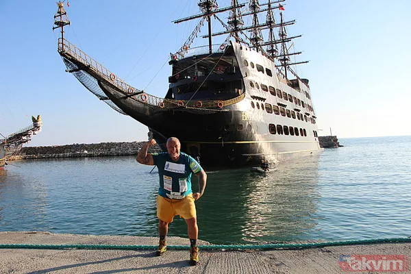 Gören 'yok artık' diyor! | Ünlü rekortmenden Antalya'da yepyeni rekor: 1300 tonluk gemiyi böyle çekti - 4