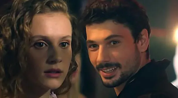 Menajerimi Ara dizisinde sular durulmuyor, ayrılıktan başka kalmadı! Ahsen Eroğlu ve Deniz Can Aktaş Star TV'ye...-8