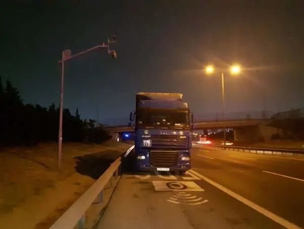 TIR'ı gören polisi aradı! Dehşete düşüren olay...-2
