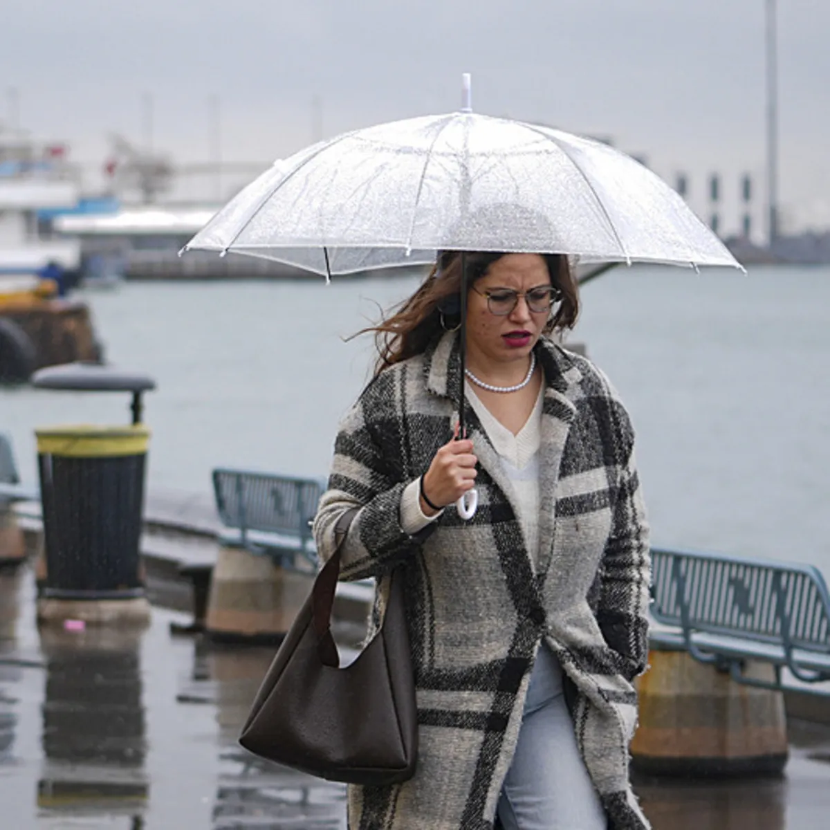 Fırtına, hortum, kuvvetli yağış ve kar alarmı: 15 ile sarı kodlu uyarı verildi! İzmir, Antalya...