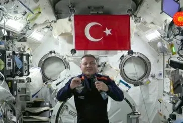 Türkiye’nin ilk astronotu Alper Gezeravcı çalışmalarını sürdürüyor! ISS’de VOKALKORD ve ALGALSPACE deneyi