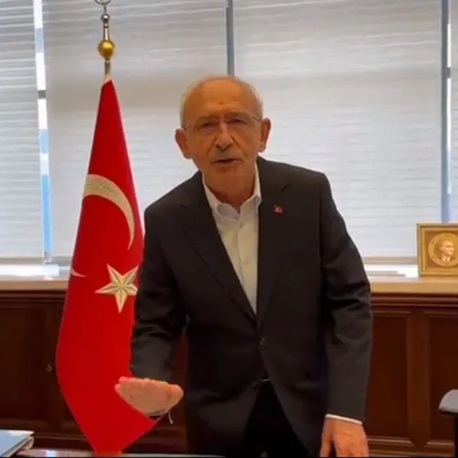 Kemal Kılıçdaroğlu seçim sonuçlarının ardından masayı tokatladı: Buradayım
