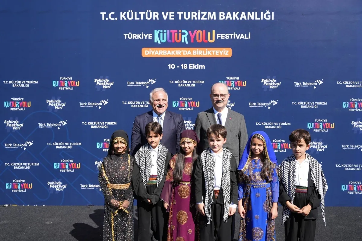 Diyarbakır’da 9 günlük kültür şöleni başladı! 249 etkinlik ve 48 lezzet durağı ziyaretçilerini bekliyor-8