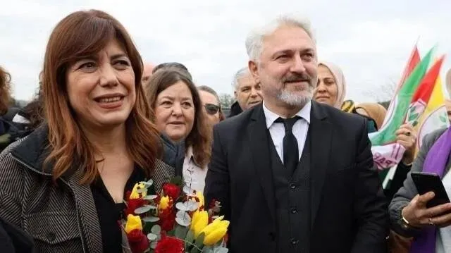DEM Parti'nin İstanbul Büyükşehir Belediyesi adayları Meral Danış Beştaş ve Murat Çepni
