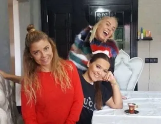 Demet Akalın'ı hiç böyle görmediniz (Ünlü isimlerin ev halleri)