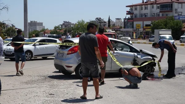 ailesinden-araci-kacirdi-savrulan-otomobilin-camindan-disari-firlayan-cocuk-hayatini-kaybetti-1629116520765.jpg Arkadaş kurbanı oldu! Savrulan otomobilin camından dışarı fırlayan çocuk hayatını kaybetti-9