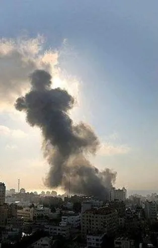 İsrail'den Gazze'ye tank saldırısı