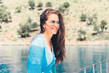 Güzel oyuncu Aslı Tandoğan'dan hayatı hakkında samimi açıklamalar!