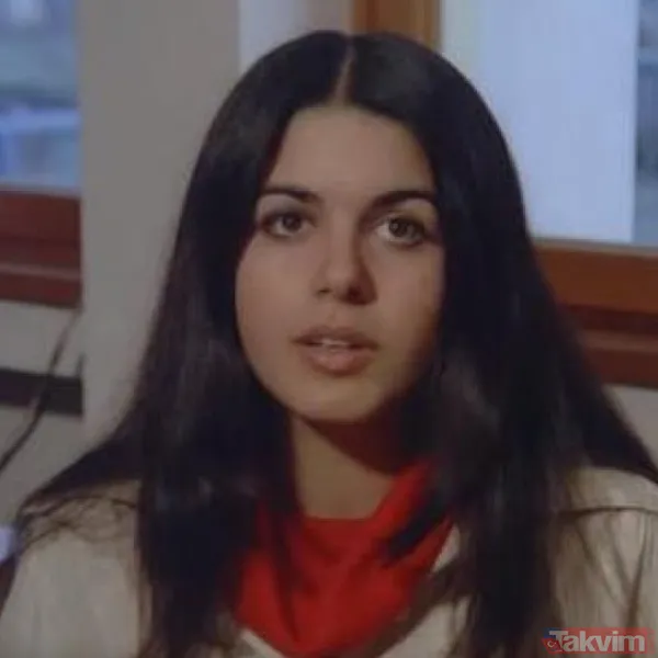 Hababam Sınıfı’nın Semra Hoca’sı Semra Özdamar son hali ağızları açık bıraktı! “Yıllar gerçekten çok acımasız” - 8