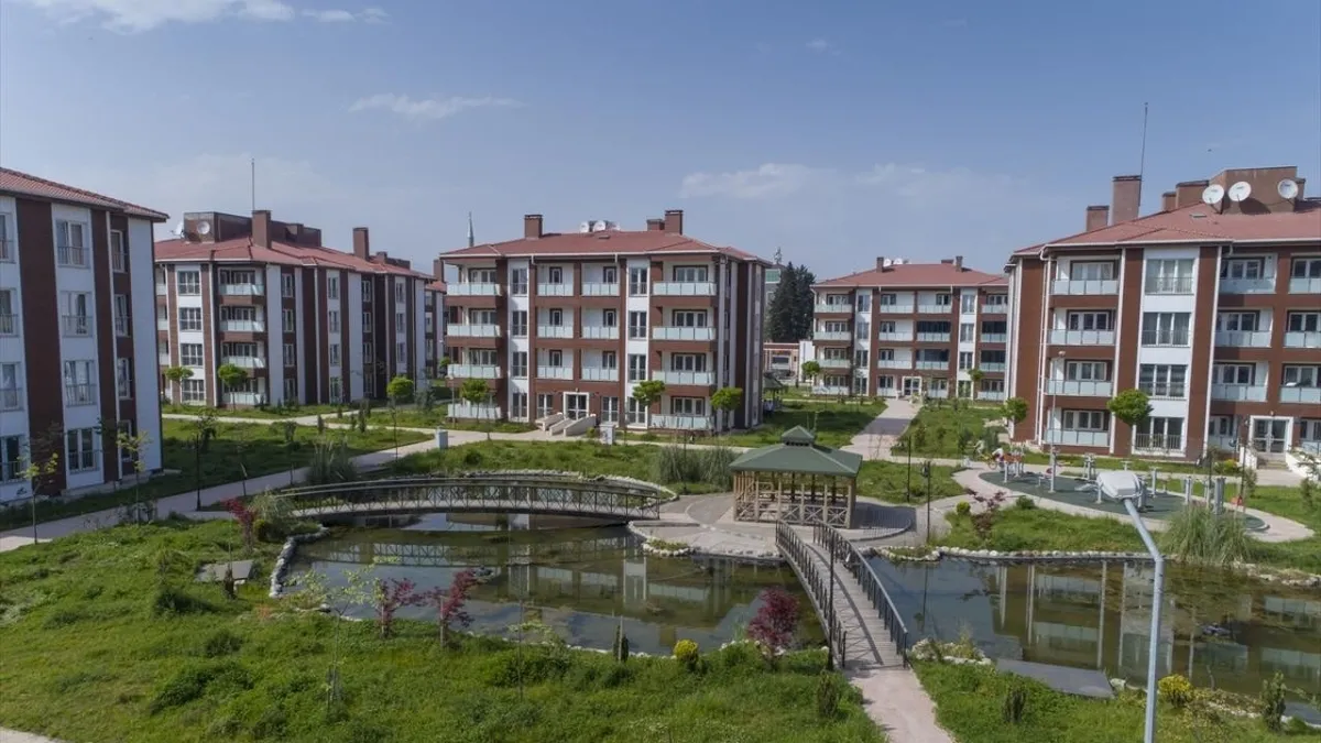 istanbulda-sehit-ailelerine-konut-mujdesi-tamami-hak-sahibi-oldu-1777060589639.jpeg İstanbul’da şehit ailelerine konut müjdesi! Tamamı hak sahibi oldu-6