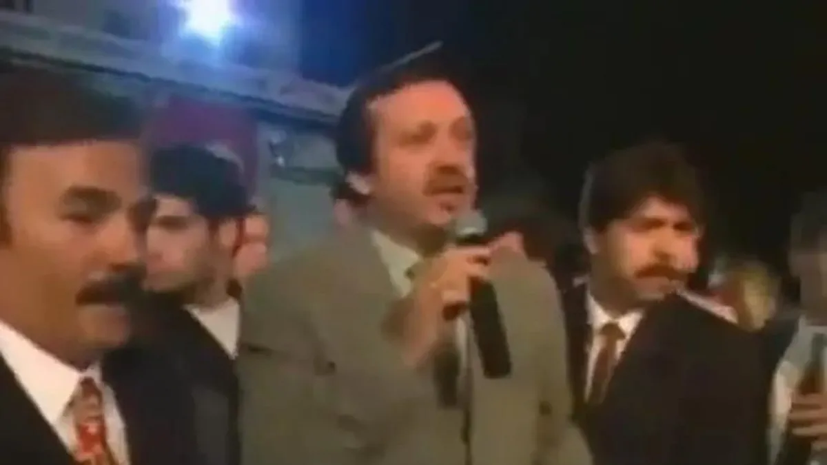 Ferdi Tayfur'un Başkan Erdoğan'la bir araya geldiği arşiv görüntüleri yeniden gündem oldu!
