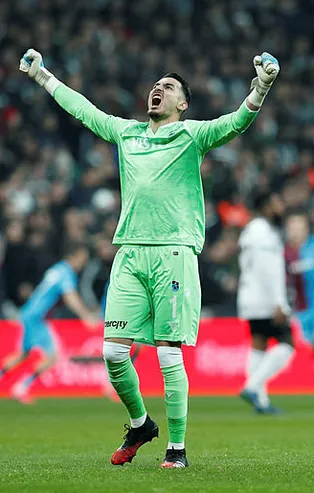 İtalyan devi Inter Uğurcan Çakır'ın peşini bırakmıyor