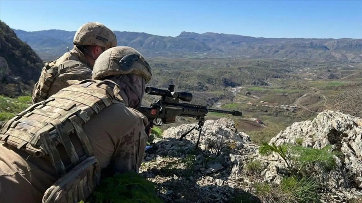 Irak'ın kuzeyinde terörist temizliği! 11 hain öldürüldü...
