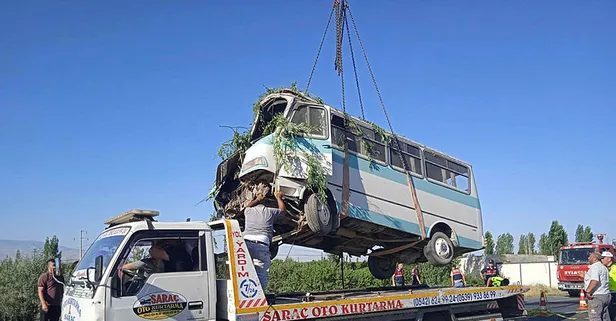 Afyonkarahisar’daki 8 kişinin hayatını kaybettiği katliam gibi kazadan korkunç detay! Sürücünün ehliyeti yok!