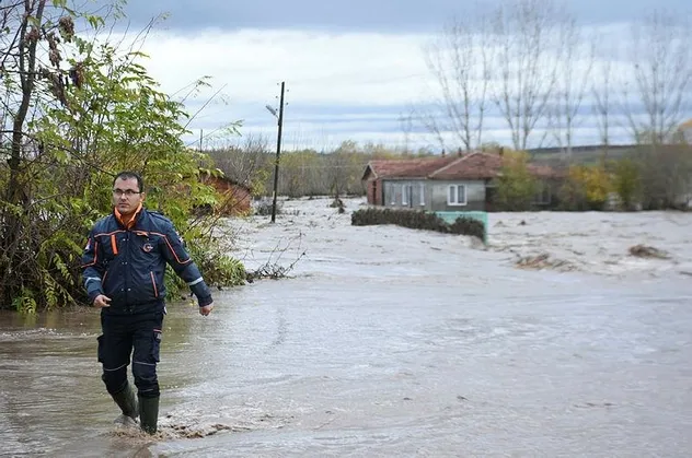Edirne'de bazı okullar tatil edildi