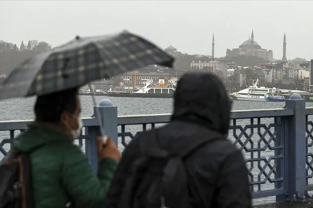 HAVA DURUMU | Meteorolojiden İstanbul ve birçok il için gök gürültülü sağanak uyarısı!