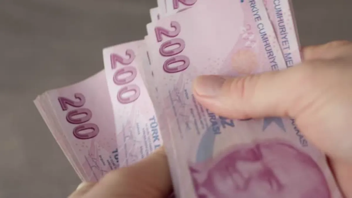 Emekliye yeni taban aylık: Artış için hangi formüller var? Ödemelere nasıl yansıyacak? Uygulama ne zaman başlayacak?