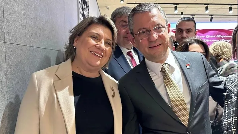 Eski Çankaya Belediye Başkan Yardımcısı Kiraz Gülsün Bor Güner evinin balkonundan düşerek hayatını kaybetti | Kiraz Gülsün Bor Güner kimdir?-2