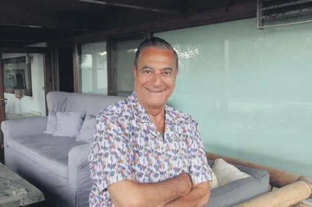 Mehmet Ali Erbil'den linç çetesine tokat gibi cevap: "Eskiden 8 saatte gittiğim İzmir şimdi 3.5 saat!"
