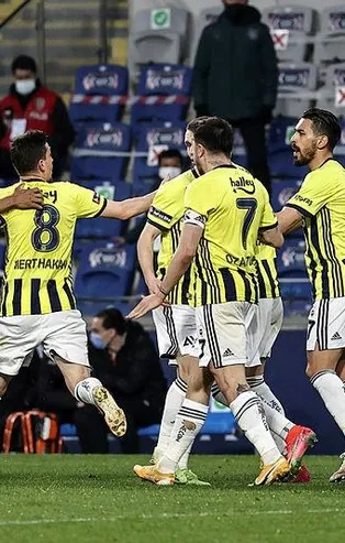 Başakşehir galibiyeti sonrası yıldız isme flaş sözler: Fenerbahçe de 10 kişi gibiydi!