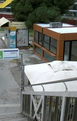 İBB'den Merter metro istasyonuna kaçak büfe! Büfenin sahibi İBB Meclis Üyesi Ali Kıdık mı?